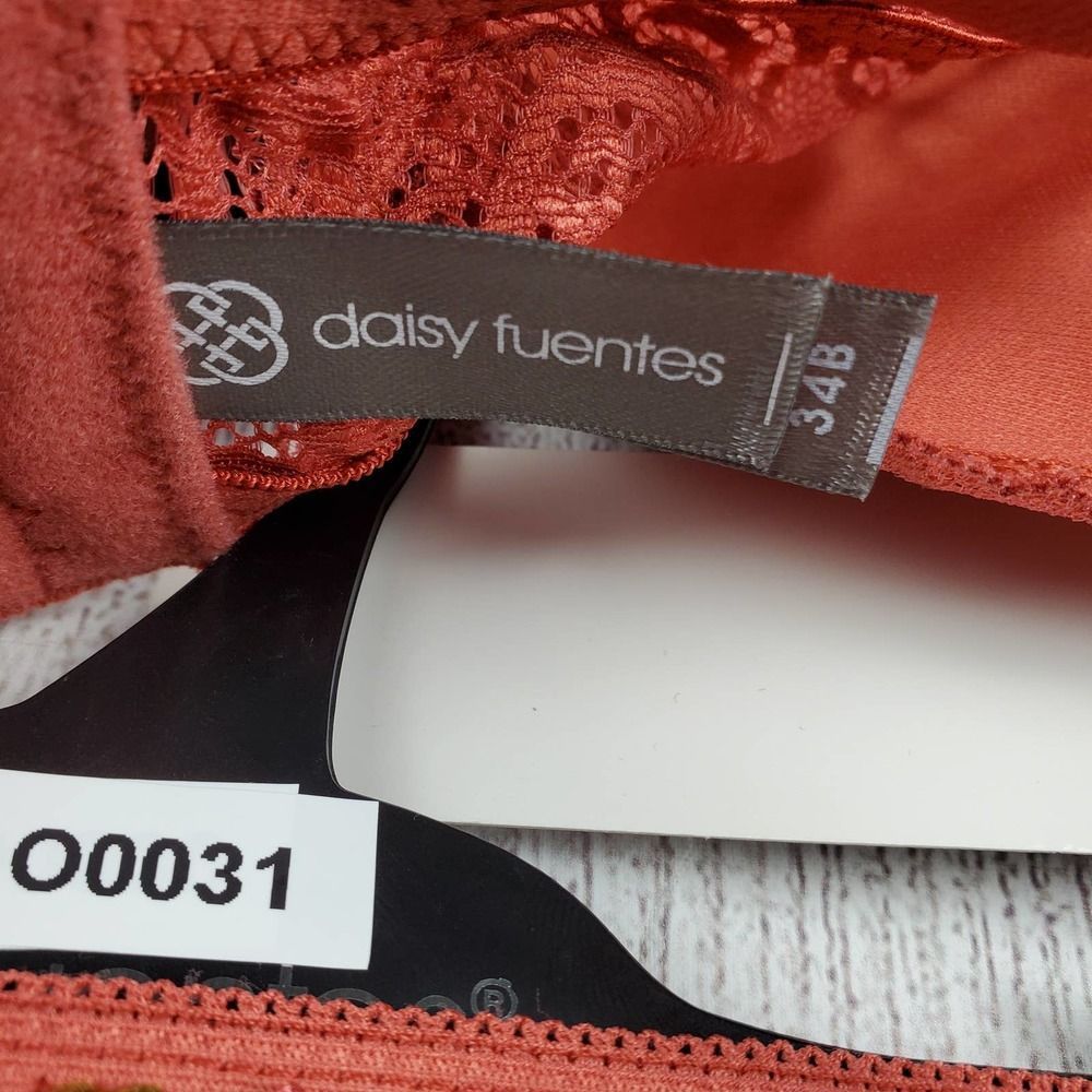 Daisy Fuentes Bra Red 34B Pushup Pantie Set Longline Lace NWT - Picture 7 of 9